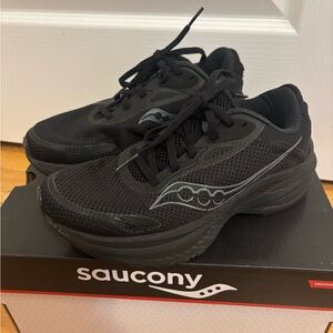 Saucony Axon Women’s Running Shoes - 6.5US
